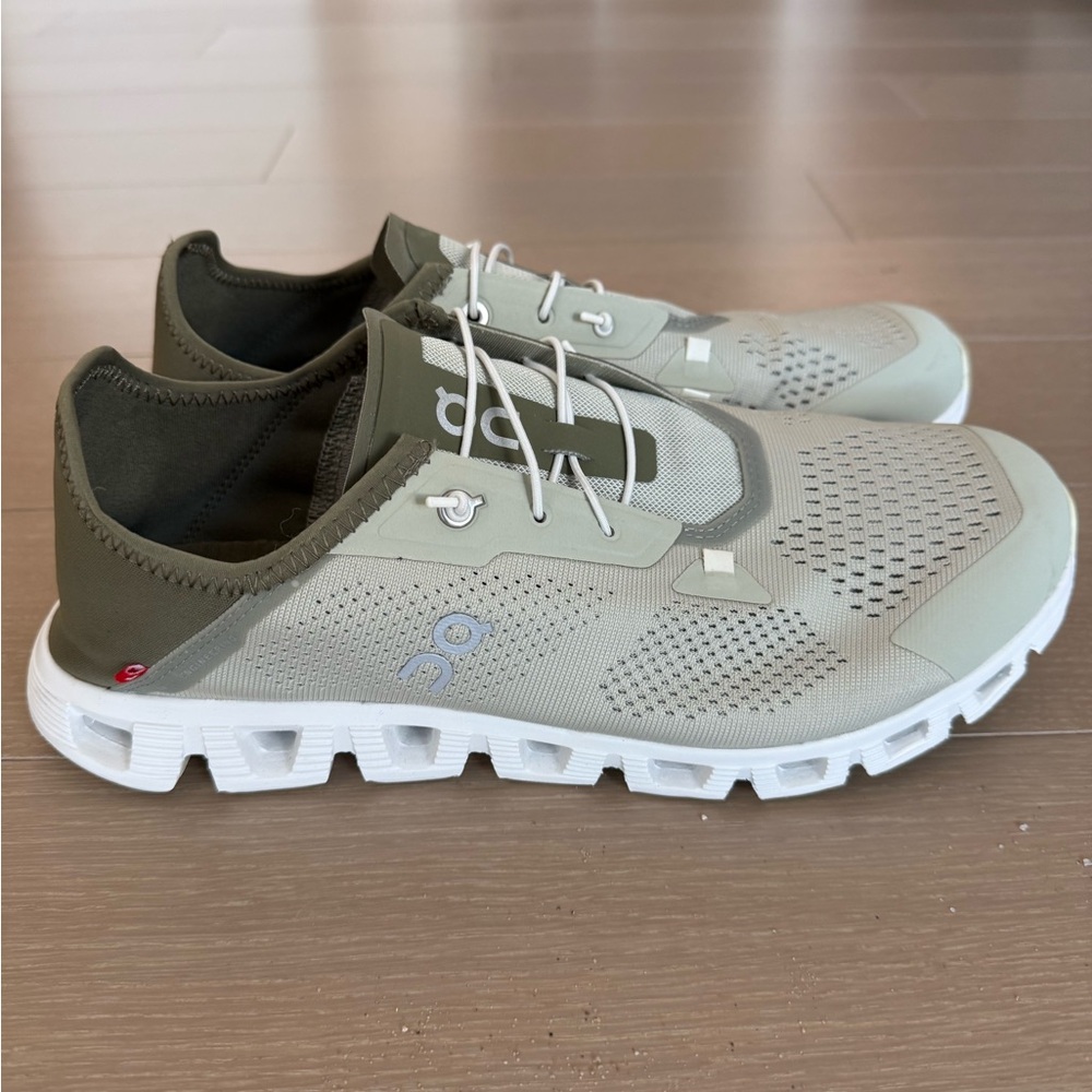On Running Men's Athletic Shoes Olive Green and White